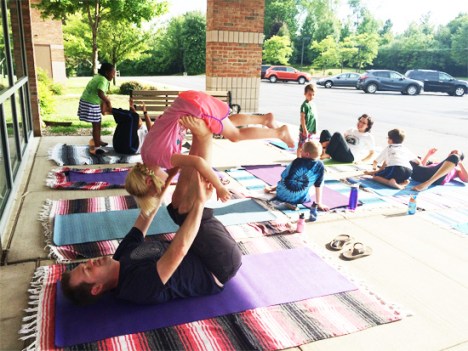 HTB 0816 family yoga